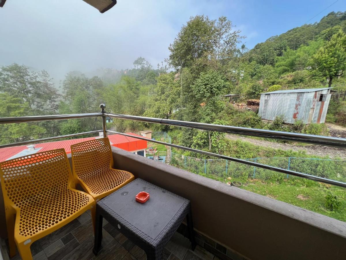 Hotel Village View Nagarkot Kültér fotó
