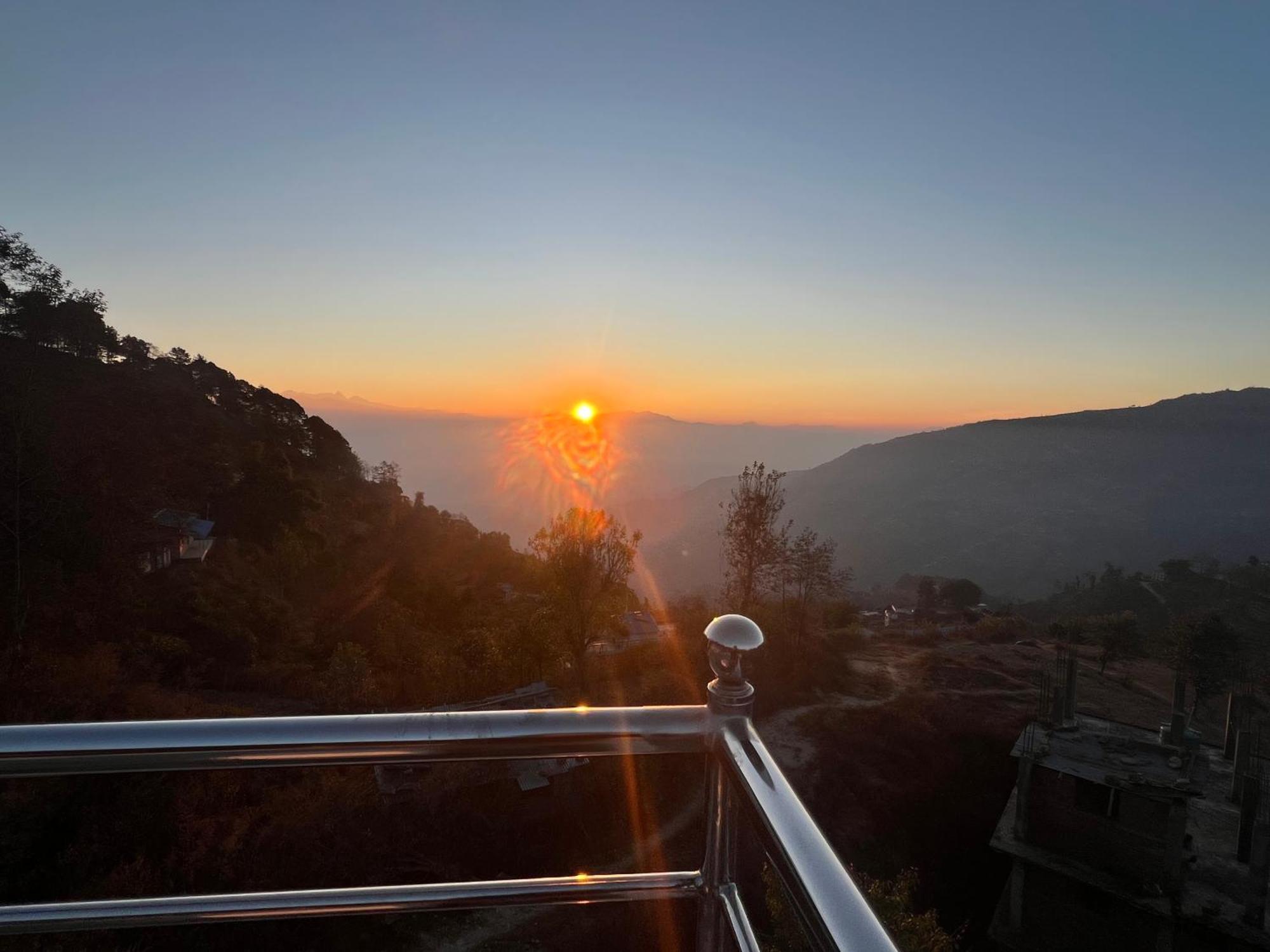 Hotel Village View Nagarkot Kültér fotó