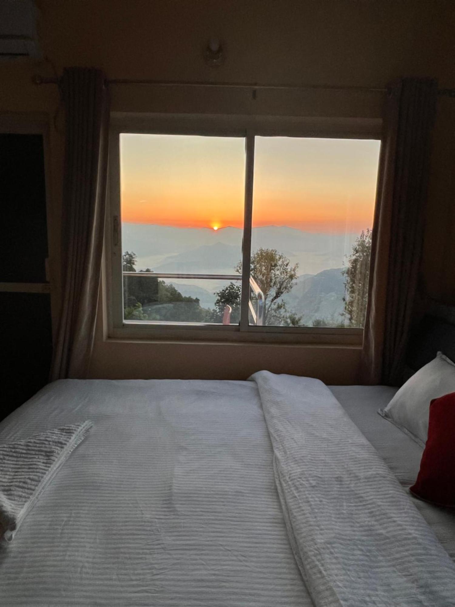 Hotel Village View Nagarkot Kültér fotó