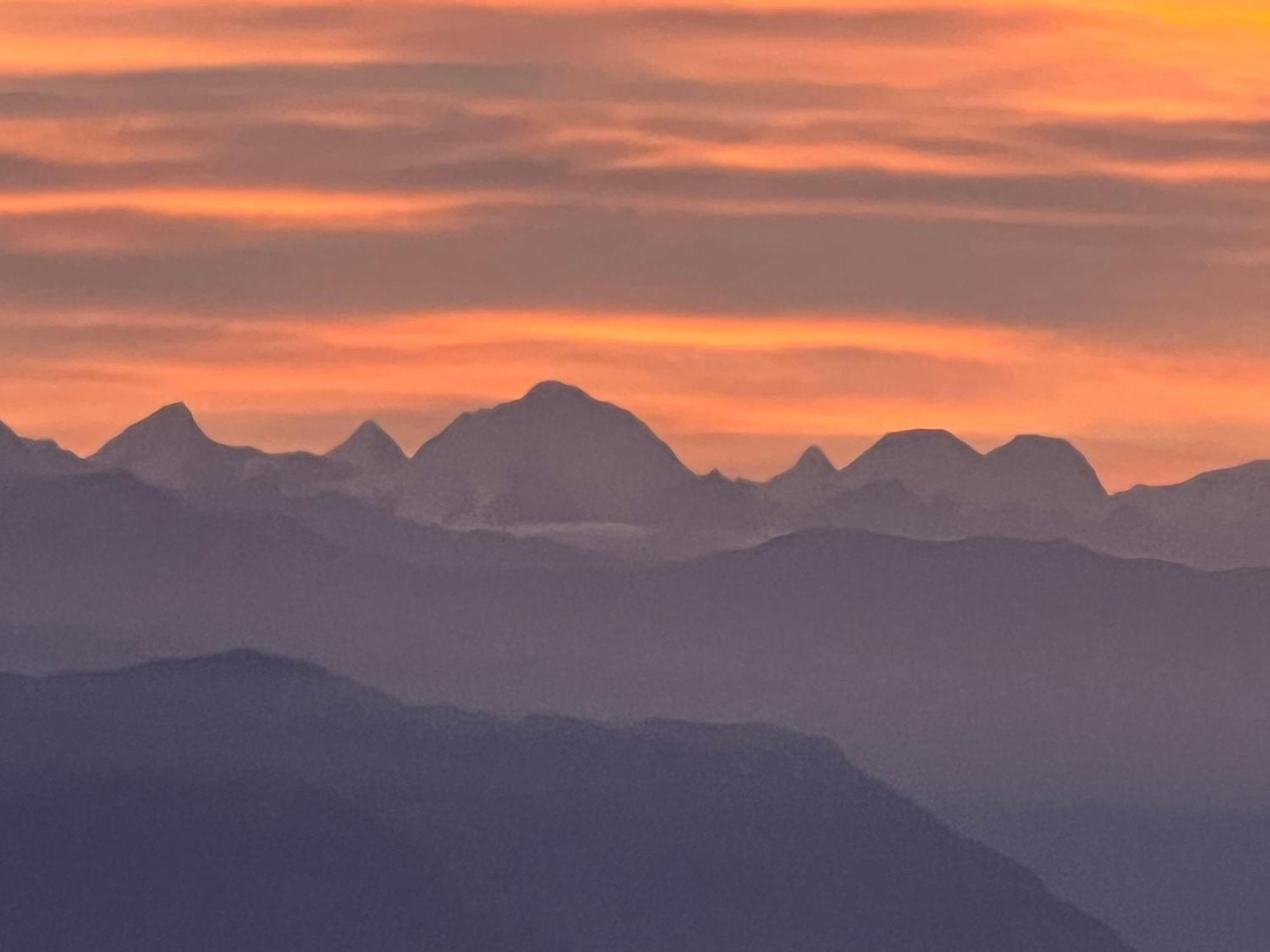 Hotel Village View Nagarkot Kültér fotó